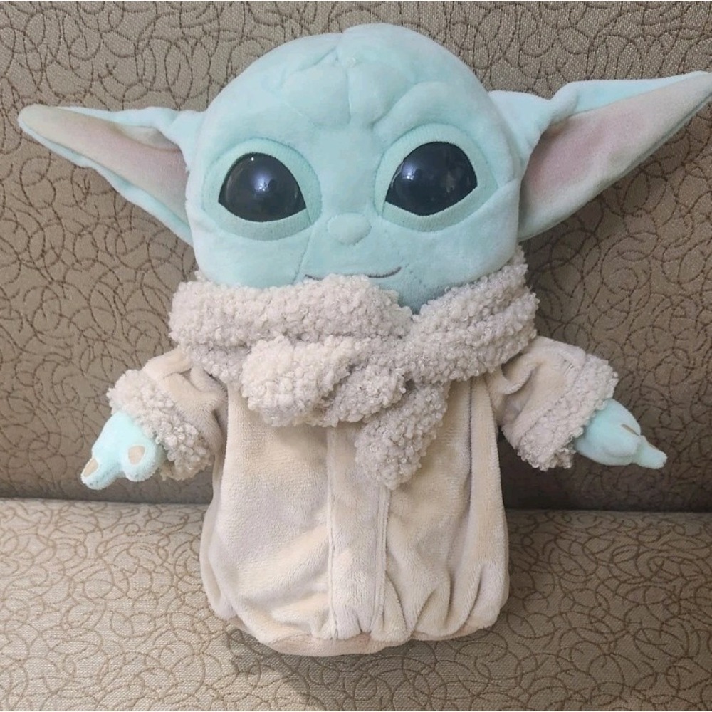 Baby Yoda Star Wars The Mandalorian Grogu The Child Basic 8-Inch Plush